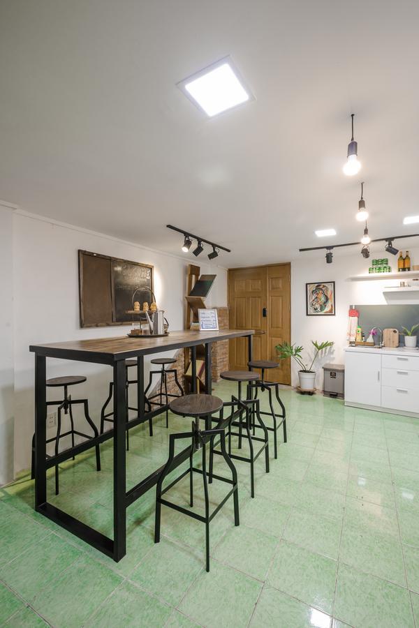 Sgn Living Bed and Breakfast Ho Chi Minh-stad Buitenkant foto